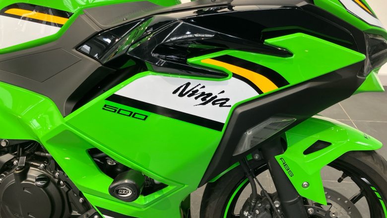Kawasaki Ninja EX500JSFAN (25MY)